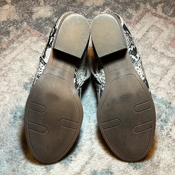 SOLD - Picture 7 of 7